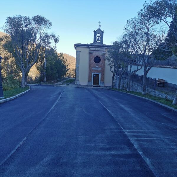 Piazzale cimitero